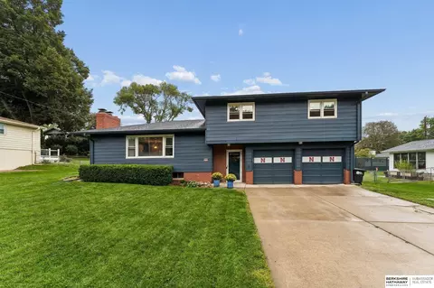 3370 S 115th St, Omaha, NE 68144