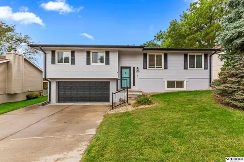 11017 Y St, Omaha, NE 68137