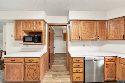 Kitchen - 1316 N 16th St, Beatrice, NE 68310 photo 4 of 4