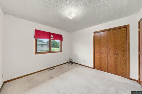 Bedroom - 1316 N 16th St, Beatrice, NE 68310 photo 5 of 6