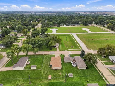 View/Area - 1316 N 16th St, Beatrice, NE 68310 photo 5 of 5