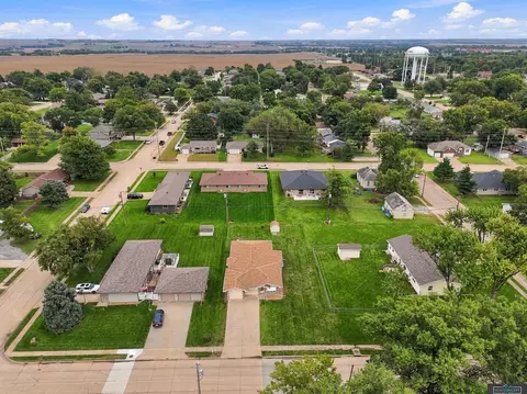 View/Area - 1316 N 16th St, Beatrice, NE 68310 photo 1 of 5