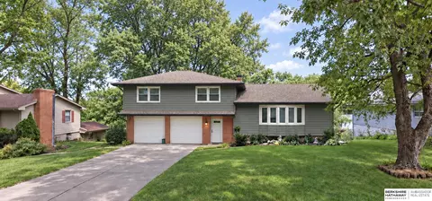 3617 S 105 Ave, Omaha, NE 68124