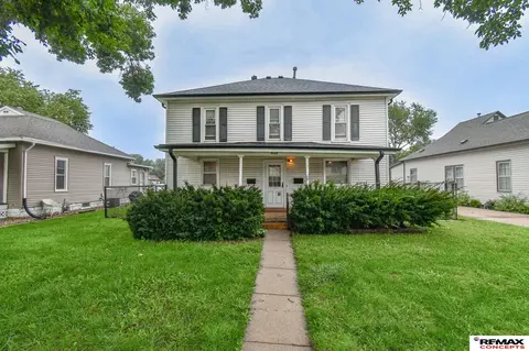 6130-6132 Kearney Ave, Lincoln, NE 68507