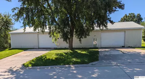 13611 Corby St, Omaha, NE 68164