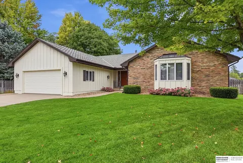 2232 Park Place Dr, Fremont, NE 68025