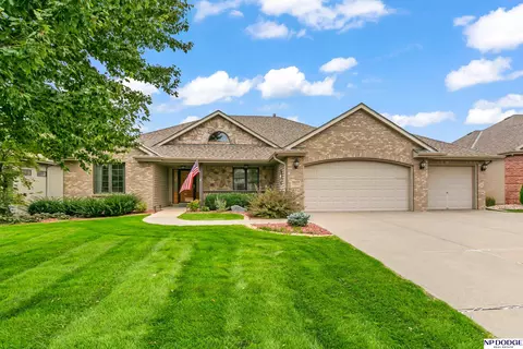 19813 Adams St, Omaha, NE 68135