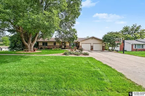 908 5th St, Wisner, NE 68791