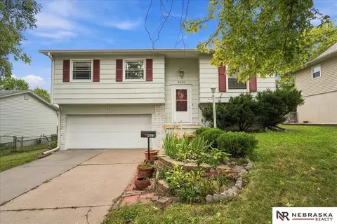 9023 Grand Ave, Omaha, NE 68134