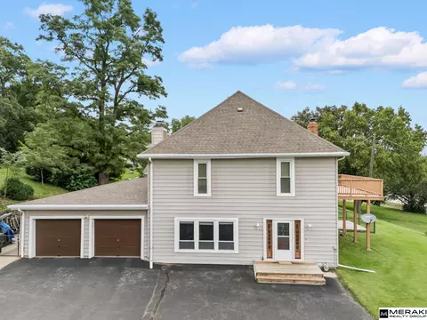 506 S 14 St, Fort Calhoun, NE 68023
