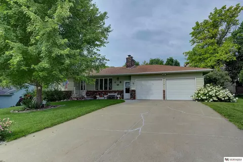 12116 N 156th Ave, Bennington, NE 68007