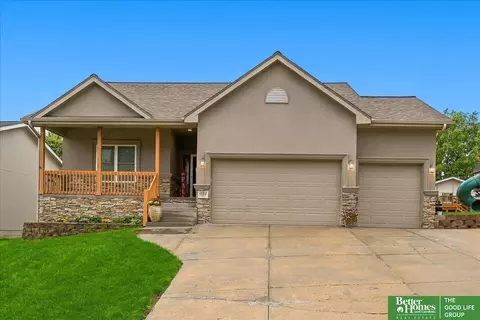 13711 Corby St, Omaha, NE 68164