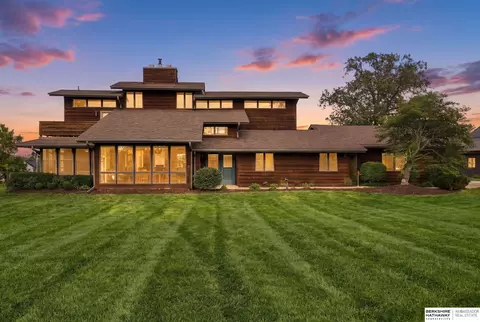 11740 Van Dorn St, Walton, NE 68461