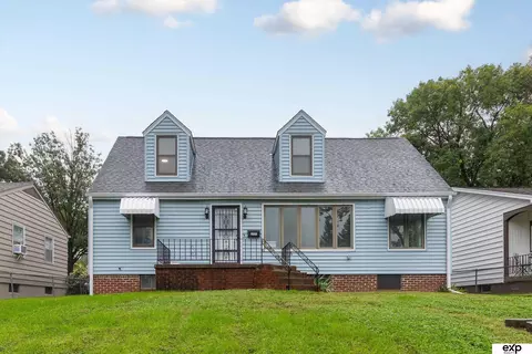 2521 S 43rd St, Omaha, NE 68105