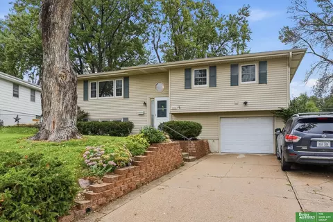 5435 S 122nd St, Omaha, NE 68137