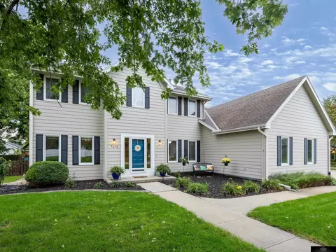 4020 N 209 St, Elkhorn, NE 68022