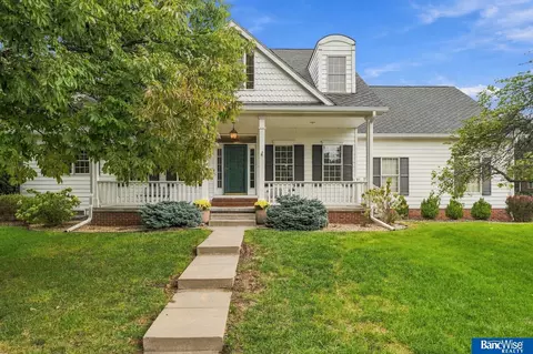 6000 Woodstock Ave, Lincoln, NE 68512