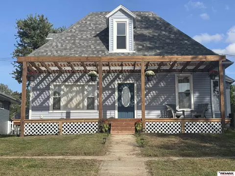 436 S 1st St, Seward, NE 68434