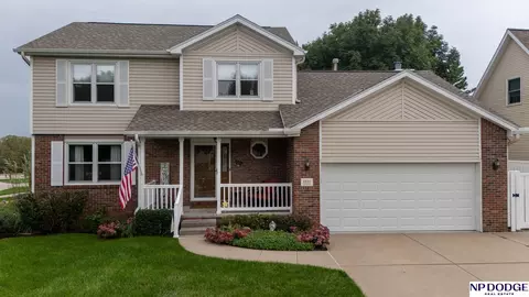 6840 Stephanie Ln, Lincoln, NE 68516