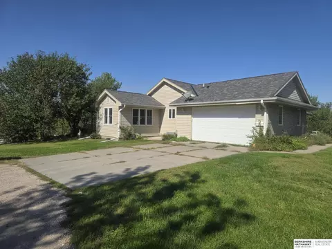 16608 18th St, Plattsmouth, NE 68048