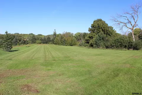3001 Kennsington Trl, Missouri Valley, IA 51555