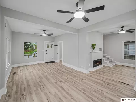 2810 S 11th St, Lincoln, NE 68502