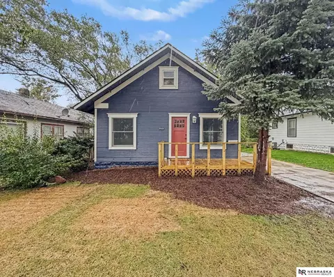 2810 S 11th St, Lincoln, NE 68502