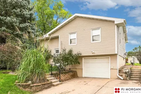 4971 Magnolia St, Omaha, NE 68137