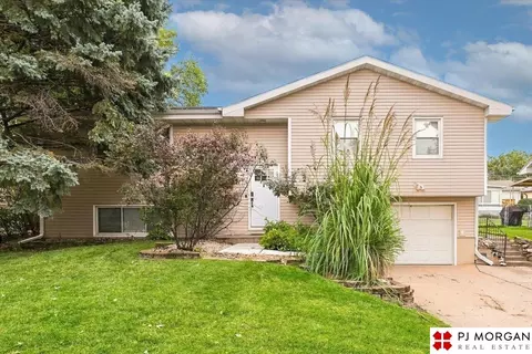 4971 Magnolia St, Omaha, NE 68137