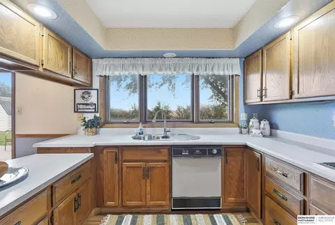 Kitchen - 725 Lisa Ln, Lyons, NE 68038 photo 3 of 4
