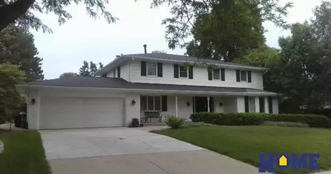 2944 Oreilly Dr, Lincoln, NE 68502