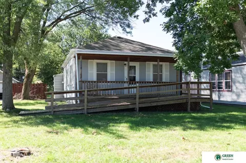2021 N Nebraska Ave, York, NE 68467