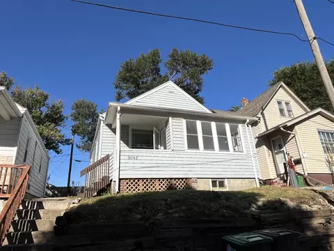3042 S 19th St, Omaha, NE 68105