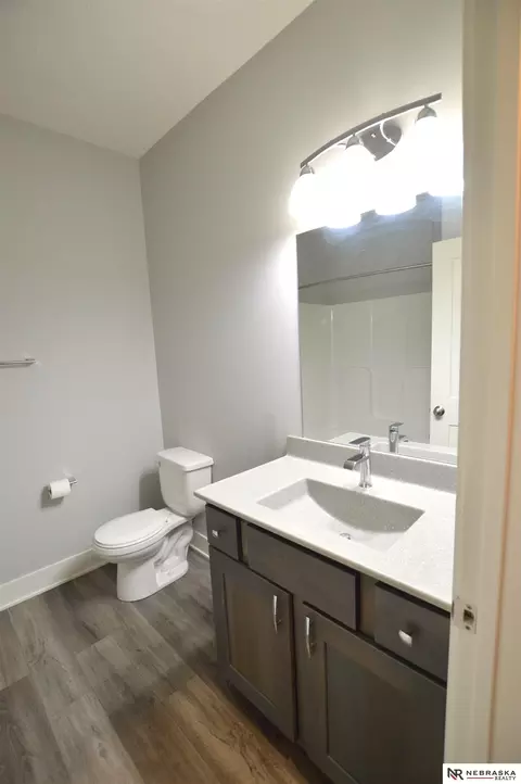 Bath - 1304 Olivia Dr, Eagle, NE 68347 photo 6 of 9