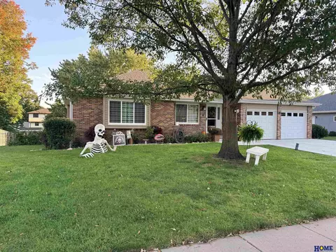 3000 Raleigh St, Lincoln, NE 68516