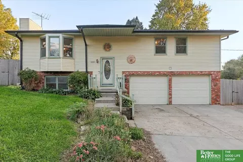 5053 S St, Omaha, NE 68117