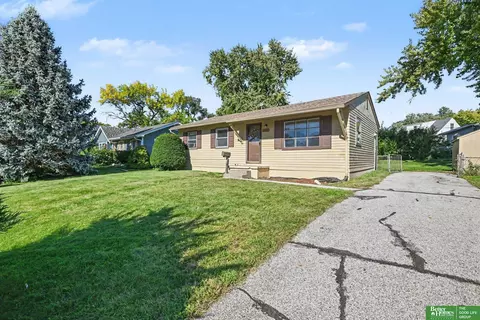 12116 Pedersen Dr, Omaha, NE 68144