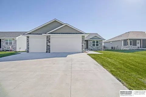 716 Ash St, Greenwood, NE 68366