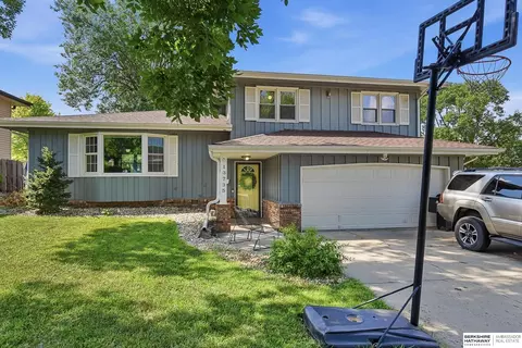 13735 Shirley St, Omaha, NE 68144