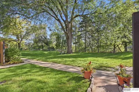 2473 S 3rd Street Plz, Omaha, NE 68108