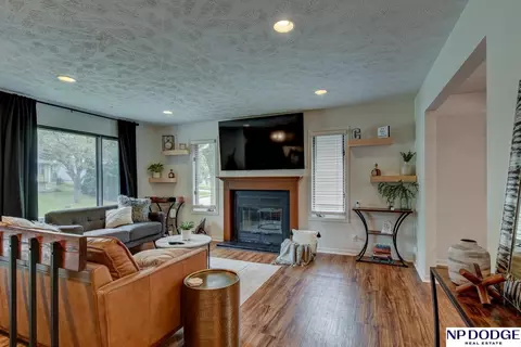 14005 Monroe St, Omaha, NE 68134