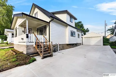 4309 S 13th St, Omaha, NE 68107