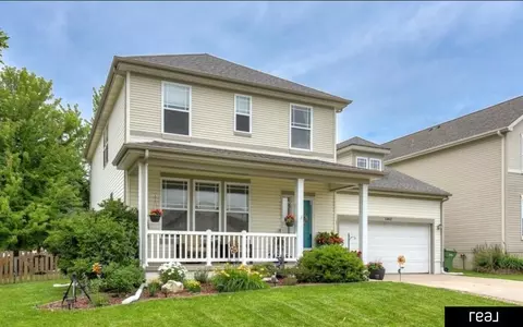 13812 Kelly Dr, Bellevue, NE 68123