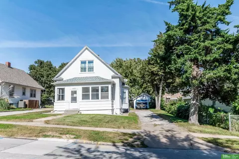 3936 Gold St, Omaha, NE 68105
