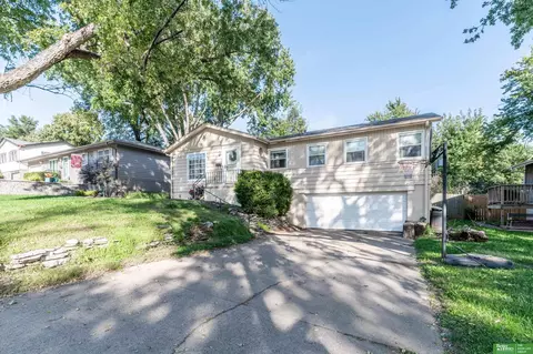 3717 S 91st St, Omaha, NE 68124