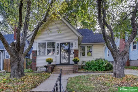 2817 N 49th Ave, Omaha, NE 68104