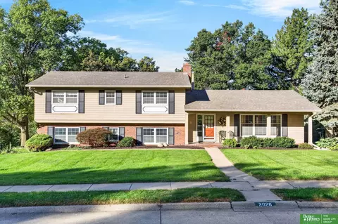 2026 S 127th Cir, Omaha, NE 68144