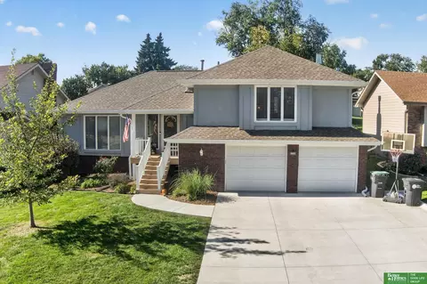 2224 S 153rd St, Omaha, NE 68144