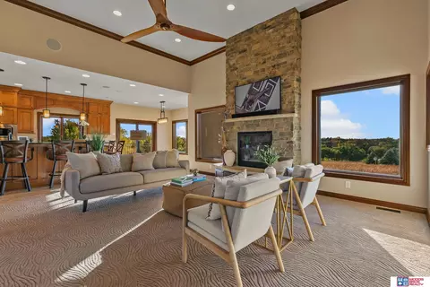 Living - 17701 Prairie Vista Dr, Roca, NE 68430 photo 2 of 6