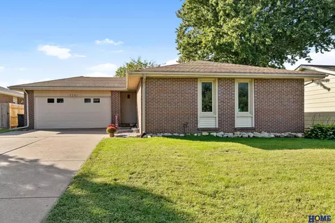 5201 Sherman St, Lincoln, NE 68506